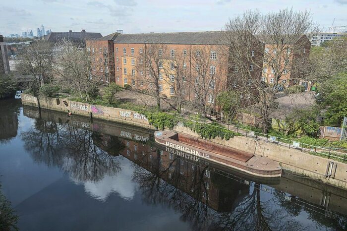 1 Bedroom Flat To Rent In High Street, Stratford, London, E15