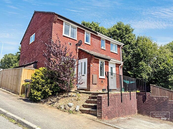 2 Bedroom Semi-Detached House For Sale In Ford Close, Ivybridge, Devon, PL21