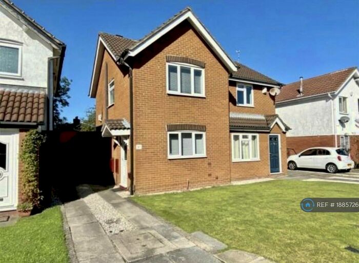 2 Bedroom Semi-Detached House To Rent In Carrgreen Close, Manchester, M19