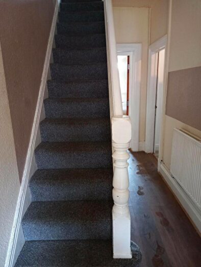 7 Bedroom Terraced House To Rent In Granville Road, Manchester, M14