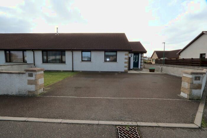 3 Bedroom Semi-Detached Bungalow For Sale In Cormack Crescent, Papigoe, KW1