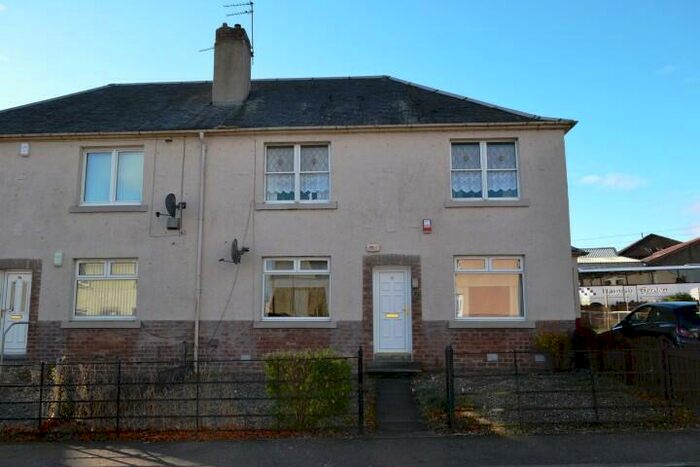 2 Bedroom Flat To Rent In Bank Place, Leslie, KY6