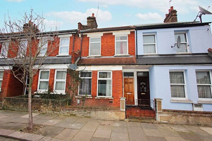 3 Bedroom Terraced House For Sale In Oulton Road, South Tottenham, N15