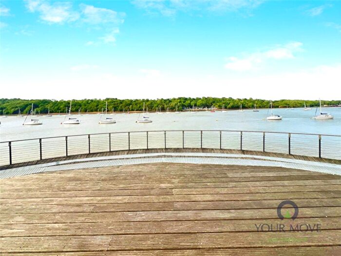 1 Bedroom Flat To Rent In Goldcrest Drive, St Marys Island, Chatham, Kent, ME4