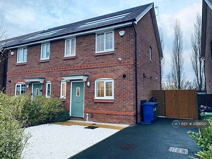 3 Bedroom Semi-Detached House To Rent In Brigadier Road, Stockport, SK5