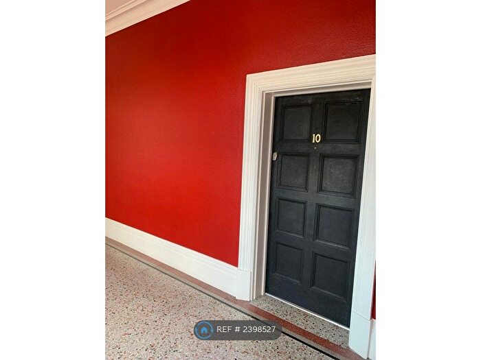 1 Bedroom Flat To Rent In Shire Hall, Newport, NP20