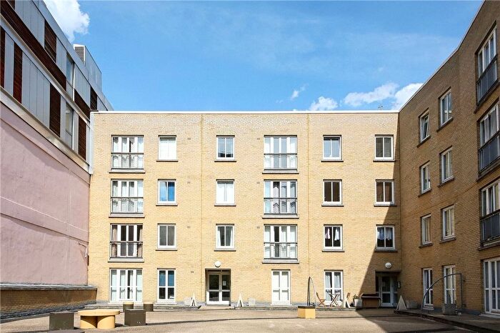 2 Bedroom Flat To Rent In Coke Street, Aldgate, London, E1