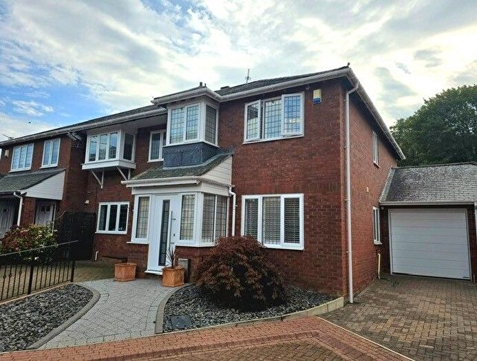 3 Bedroom Semi Detached House For Sale In Ferens Park, Durham, DH1