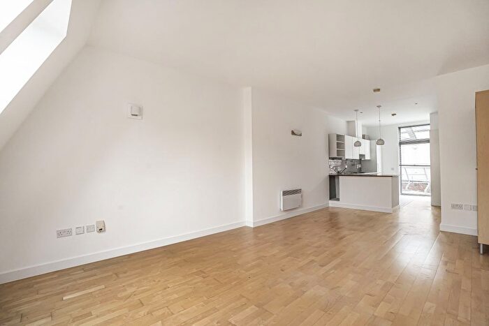 2 Bedroom Flat To Rent In Carysfort Road, Stoke Newington, N16