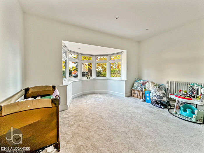 4 Bedroom Detached House For Sale In Straight Road, Colchester, CO3