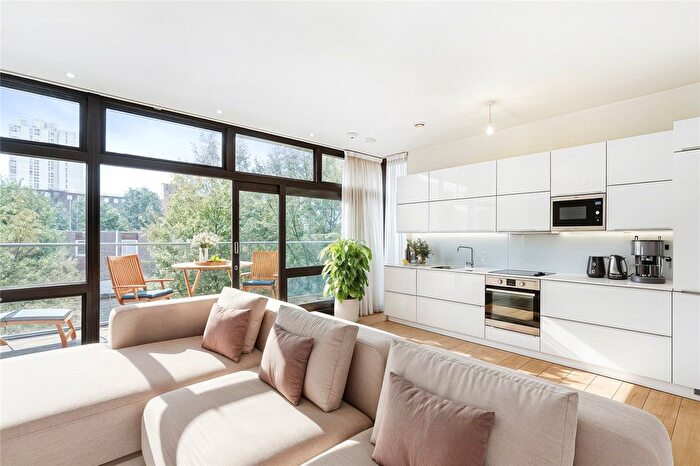 2 Bedroom Flat To Rent In Cabanel Place, Lollard Street, London, SE11