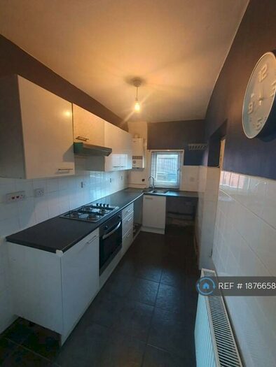 2 Bedroom Terraced House To Rent In High Street, Atherton, Manchester, M46