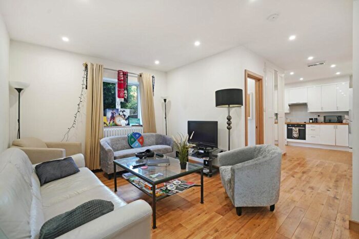 2 Bedroom Flat To Rent In Warner House, Abercorn Place, NW8