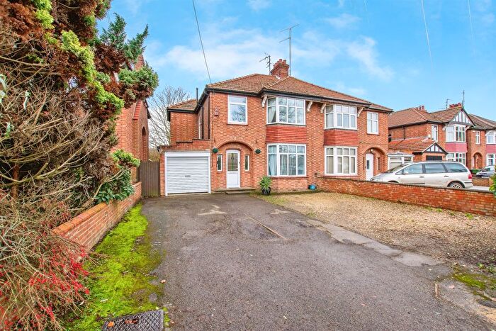 4 Bedroom Semi Detached House For Sale In Queens Road, Wisbech, PE13