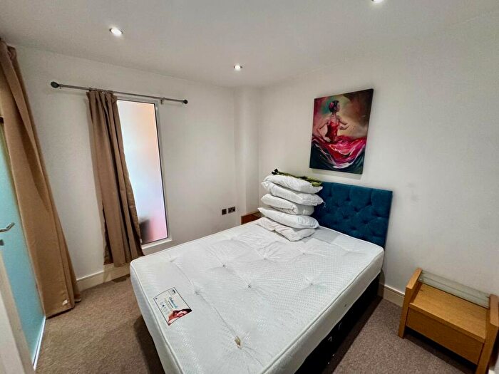 2 Bedroom Apartment To Rent In The Ropewalk, City Cente, NG1