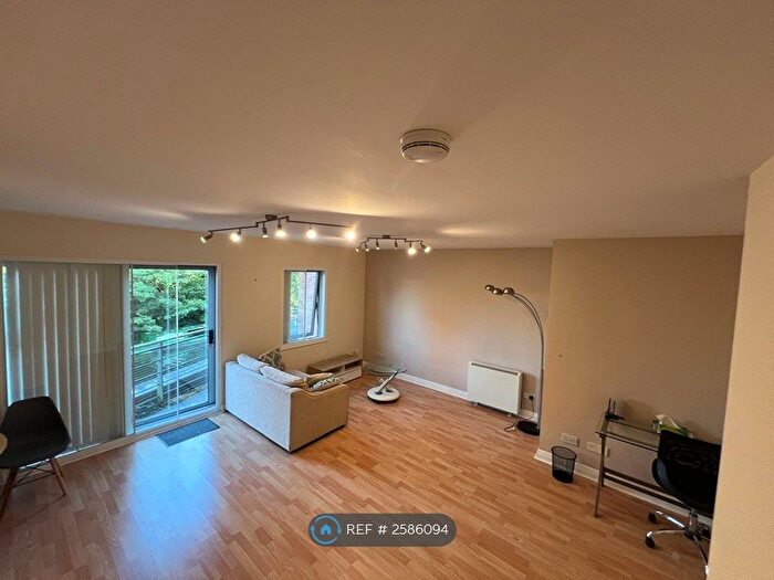 2 Bedroom Flat To Rent In The Waterfront, Leicester, LE3