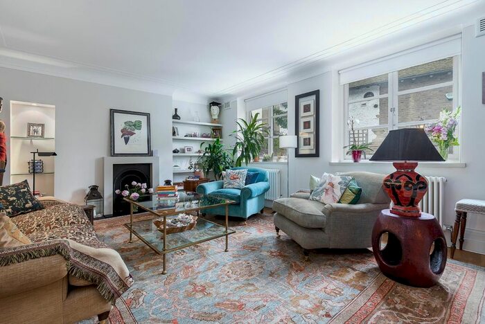 4 Bedroom Semi-Detached House To Rent In Upper Mall, London, W6