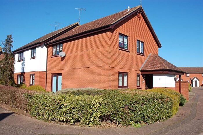 1 Bedroom Maisonette For Sale In Gilson Close, CM2