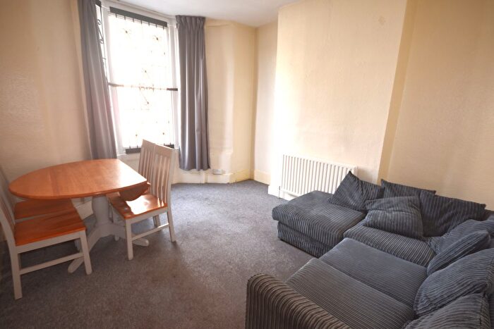 5 Bedroom Terraced House To Rent In Bancroft Road, Stepney Green, E1