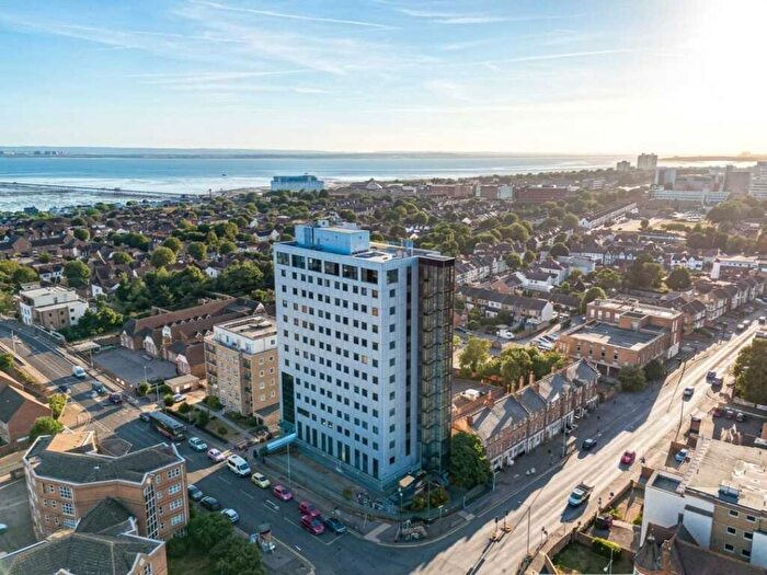 2 Bedroom Apartment For Sale In Highbanks, Southchurch Avenue, Southend On Sea, SS1