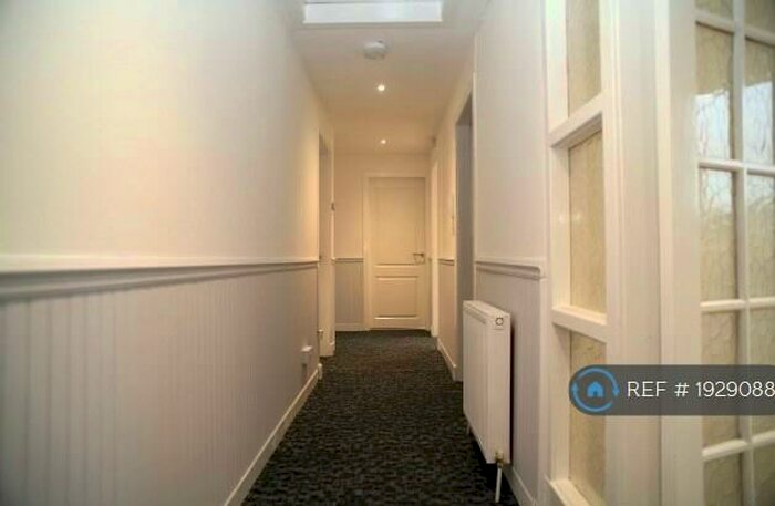 2 Bedroom Flat To Rent In Stevenson Street, Paisley, PA2
