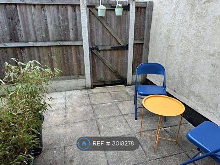 1 Bedroom Flat To Rent In Linden Crescent, Folkestone, CT19