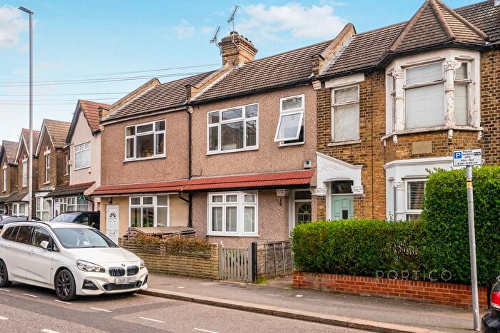 1 Bedroom Flat To Rent In Palmerston Road, London, E17