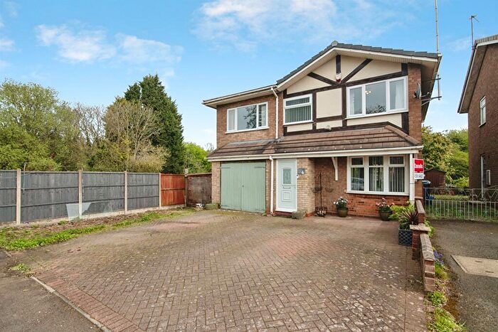 4 Bedroom Detached House For Sale In Beverston Road, Tipton, DY4