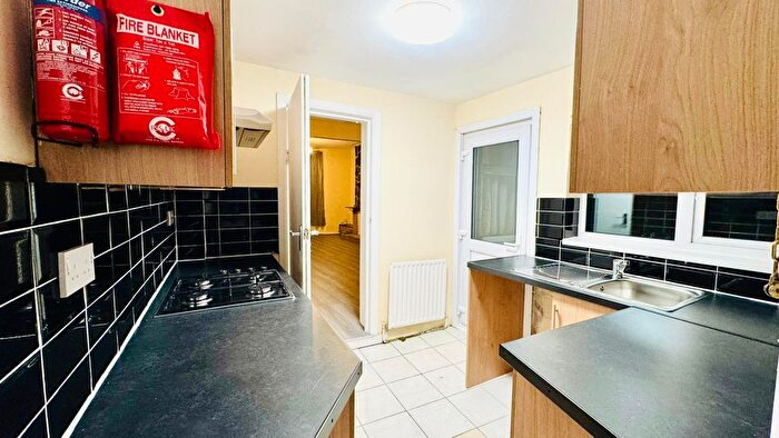 3 Bedroom Terraced House To Rent In Elizabeth Road, London, E6