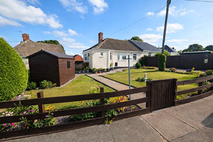 3 Bedroom Semi-Detached Bungalow For Sale In Trent Crescent, Great Lumley, Chester-Le-Street, DH3