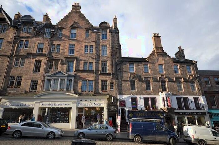 1 Bedroom Flat To Rent In L High Street, Edinburgh, EH1