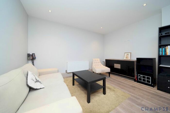 2 Bedroom Flat To Rent In Mulberry House, Fulham Road, London, SW6