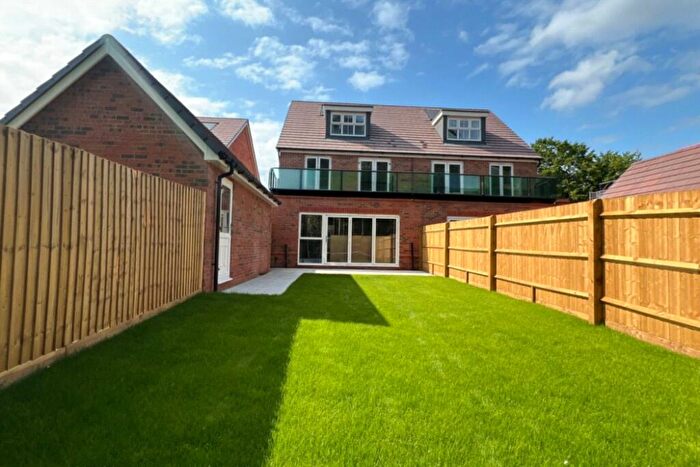4 Bedroom Semi-Detached House For Sale In Woodlands Grove, Hawthorn Road, Ottershaw, Surrey, KT16