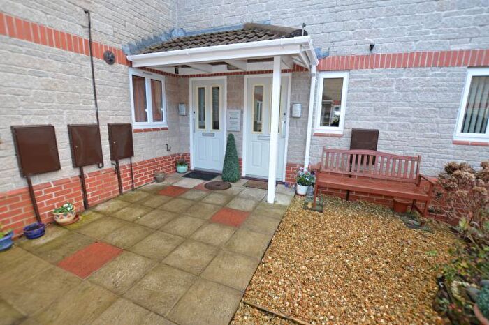 2 Bedroom Flat To Rent In Somer Court, Midsomer Norton, BA3