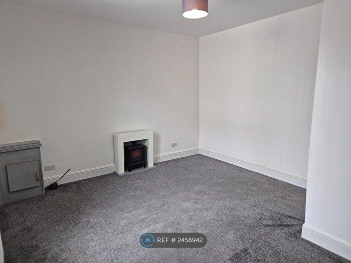 1 Bedroom Flat To Rent In Moorgate Street, Blackburn, BB2