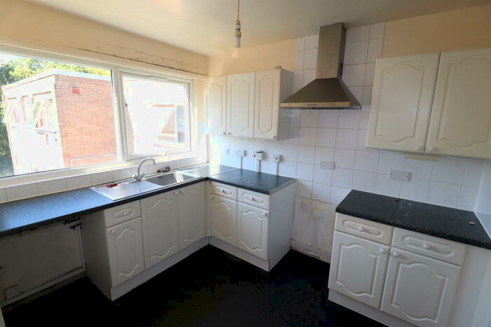2 Bedroom Apartment To Rent In West Brentwood, CM14