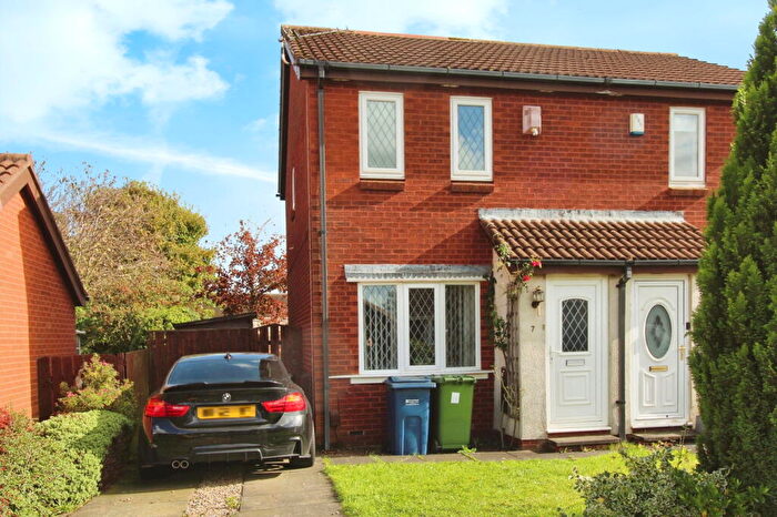 2 Bedroom Semi-Detached House For Sale In Turner Close, Ryton, NE40
