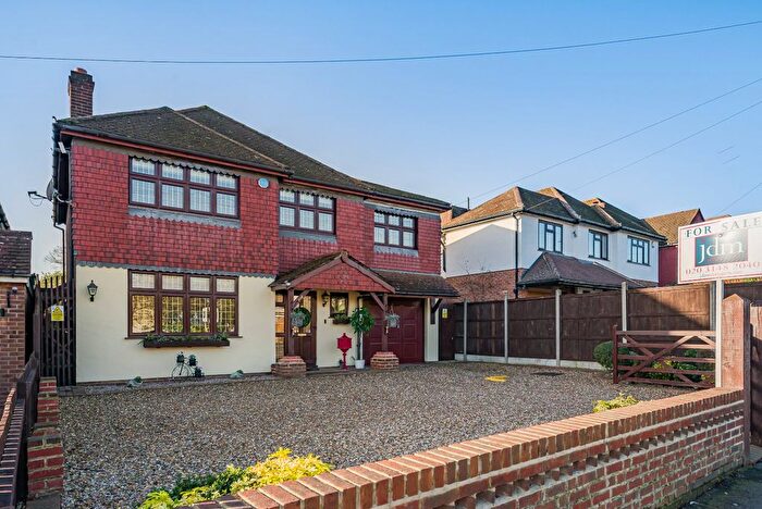 5 Bedroom Detached House For Sale In Riefield Road, London, SE9