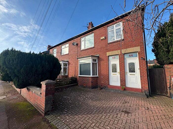 2 Bedroom Flat For Sale In Marleen Avenue, Heaton, NE6