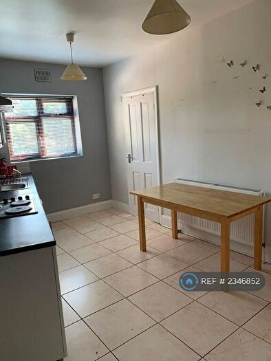 1 Bedroom Flat To Rent In Mundon Gardens, Ilford, IG1