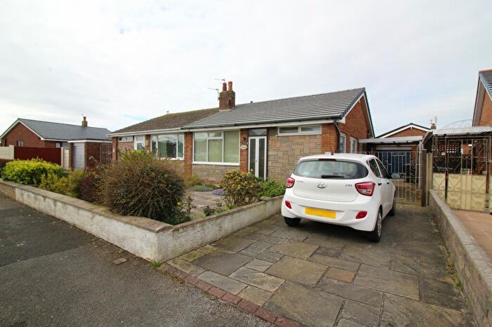 2 Bedroom Bungalow To Rent In Duddon Avenue, Fleetwood, Lancashire, FY7