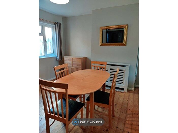 2 Bedroom Terraced House To Rent In Brooks Road, Cambridge, CB1