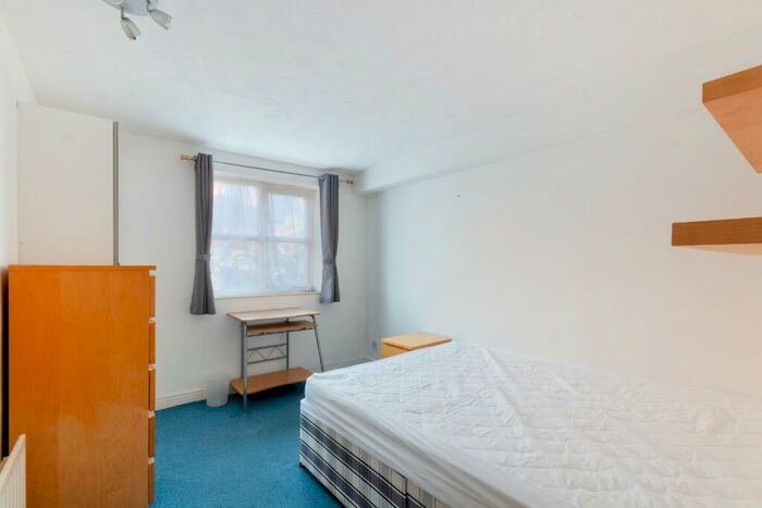 1 Bedroom House Of Multiple Occupation To Rent In Plough Way, London, SE16