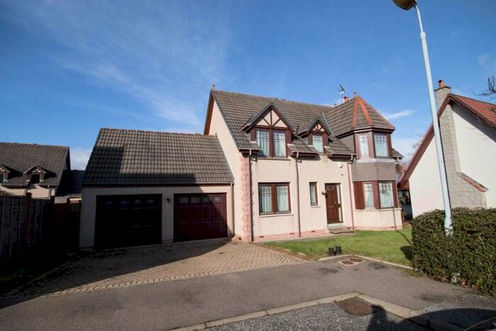 4 Bedroom Detached House To Rent In Macaulay Park, Hazlehead, Aberdeen, AB15