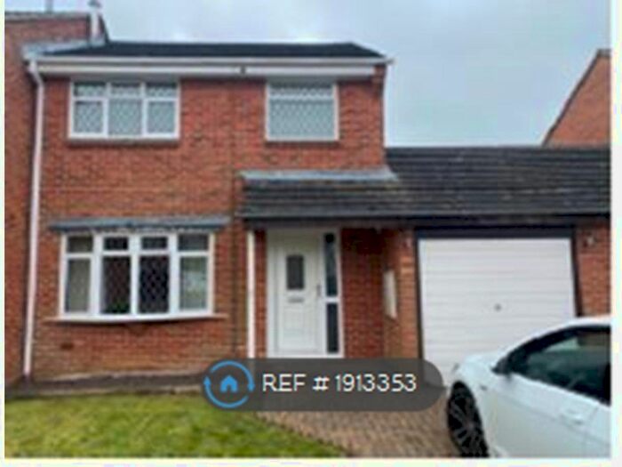 3 Bedroom Semi-Detached House To Rent In Hayward Court, Holbury, Southampton, SO45