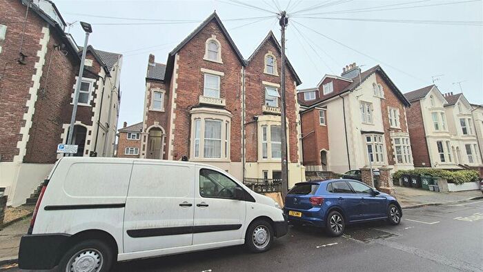 1 Bedroom Apartment To Rent In Shaftesbury Road, Southsea, PO5