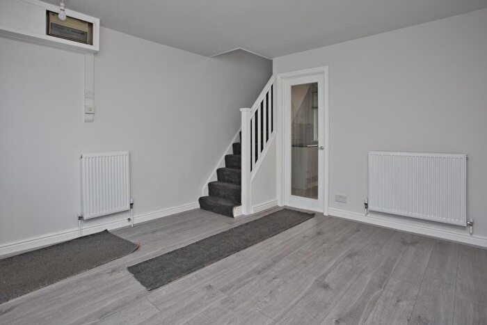 3 Bedroom Terraced House For Sale In Wyndham Road, Dover, Kent, CT17