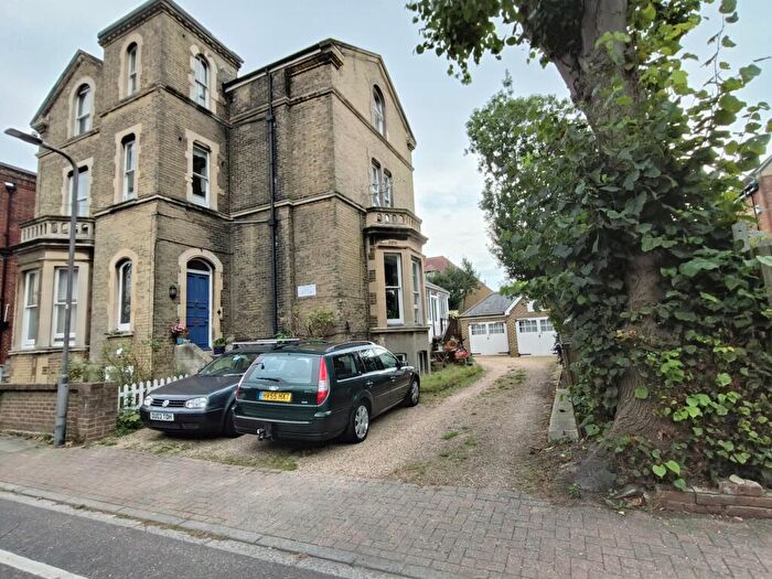 1 Bedroom Flat To Rent In St Ronans Road, Southsea, PO4
