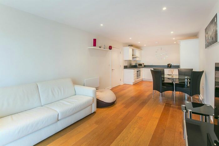 1 Bedroom Flat To Rent In Vista House, Colliers Wood, SW19