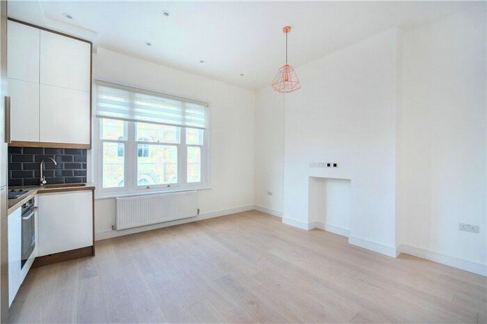 1 Bedroom Flat To Rent In Westbourne Park Road, London, W11